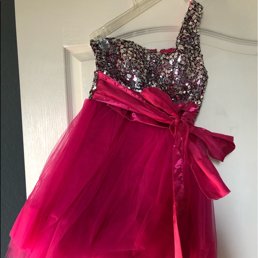 One shoulder mini prom dress